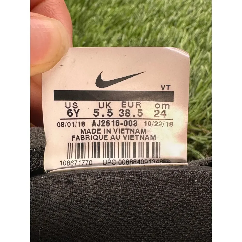 Nike Air VaporMax 2019 AJ2616-003 Athletic Sneaker Boys 6 Black Woven Running